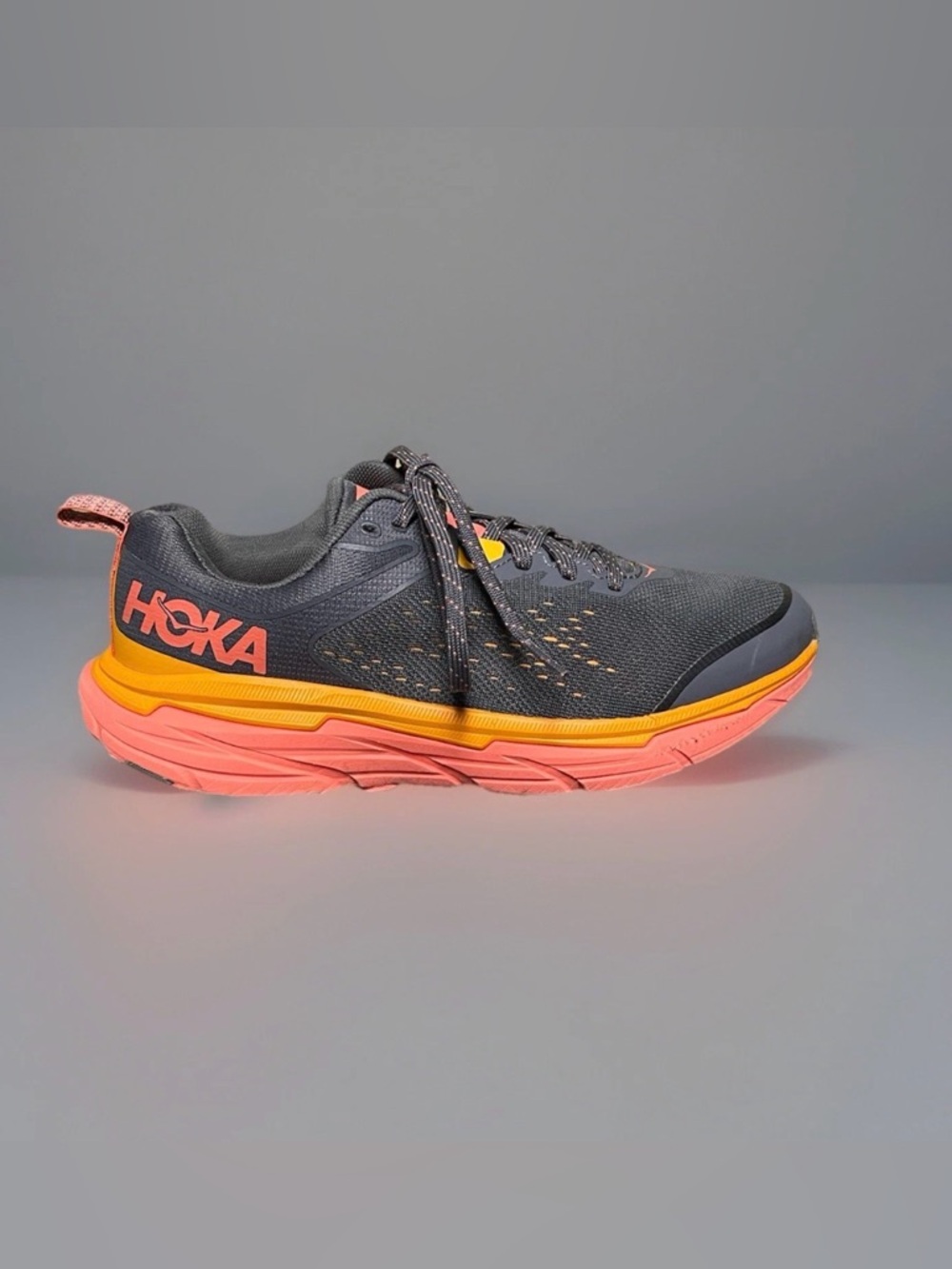Hoka One One Challenger ATR 6 Women's Wide Gray Sneakers Sz 7.5D